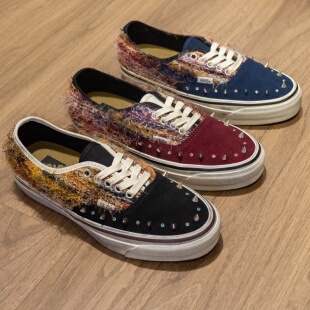Vans Premium Authentic黑色铆钉马海毛粗花拼接复古做旧男女板鞋