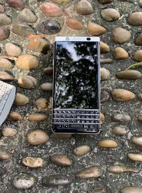 BlackBerry/黑莓 KEYONE全键盘双卡双待全网通电信商务4g手机