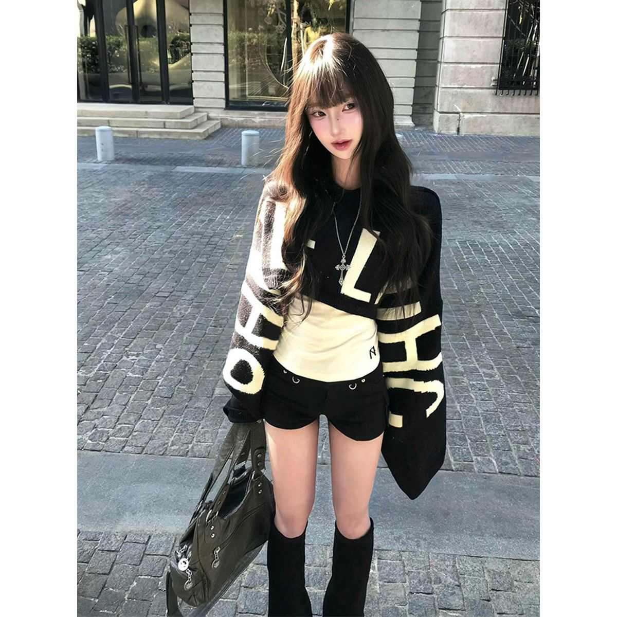 美式辣妹黑色蝙蝠袖毛衣女早春宽松慵懒高级感套头短款针织衫上衣