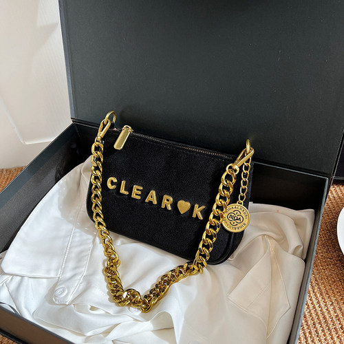 秋冬流行麂皮绒链条小方包