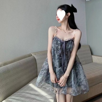 吊带夏季碎花小礼服可爱连衣裙