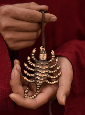 藏传民族用品手工黄铜做旧铜蝎事业蝎子吊坠挂件