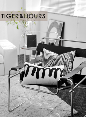 现代简约品质沙发卧室客厅软装样板间用黑白波纹抽象品质抱枕靠垫