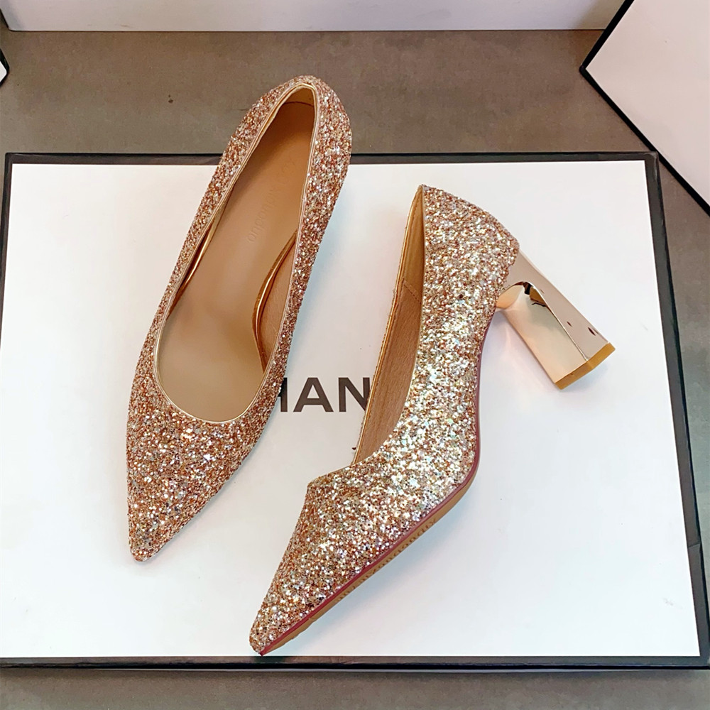 法式亮片高跟鞋女尖头爆闪水晶鞋新娘秀禾婚鞋7CM粗跟不累脚单鞋