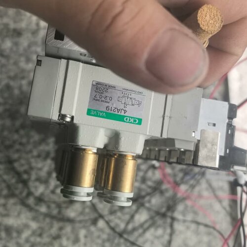 议价CKD电磁阀4JA219，拆机成色漂亮，实物拍摄，功能正常，维修