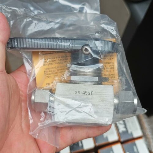议价SS-45S8世伟洛克Whitey SS-45S8，全新，图