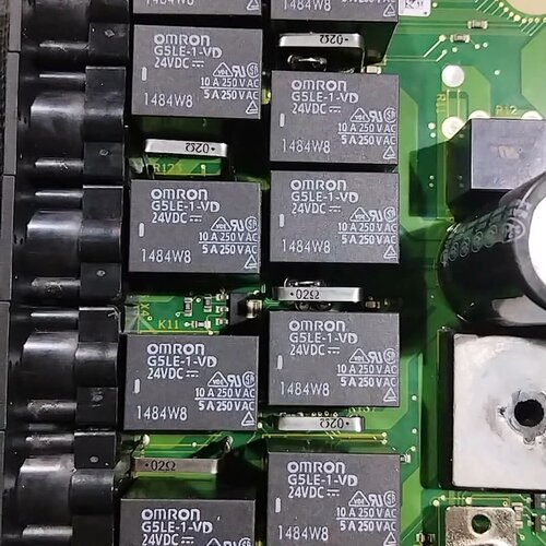 议价欧姆龙继电器G5LE-1-VD 24V 成色相当漂亮 有工具