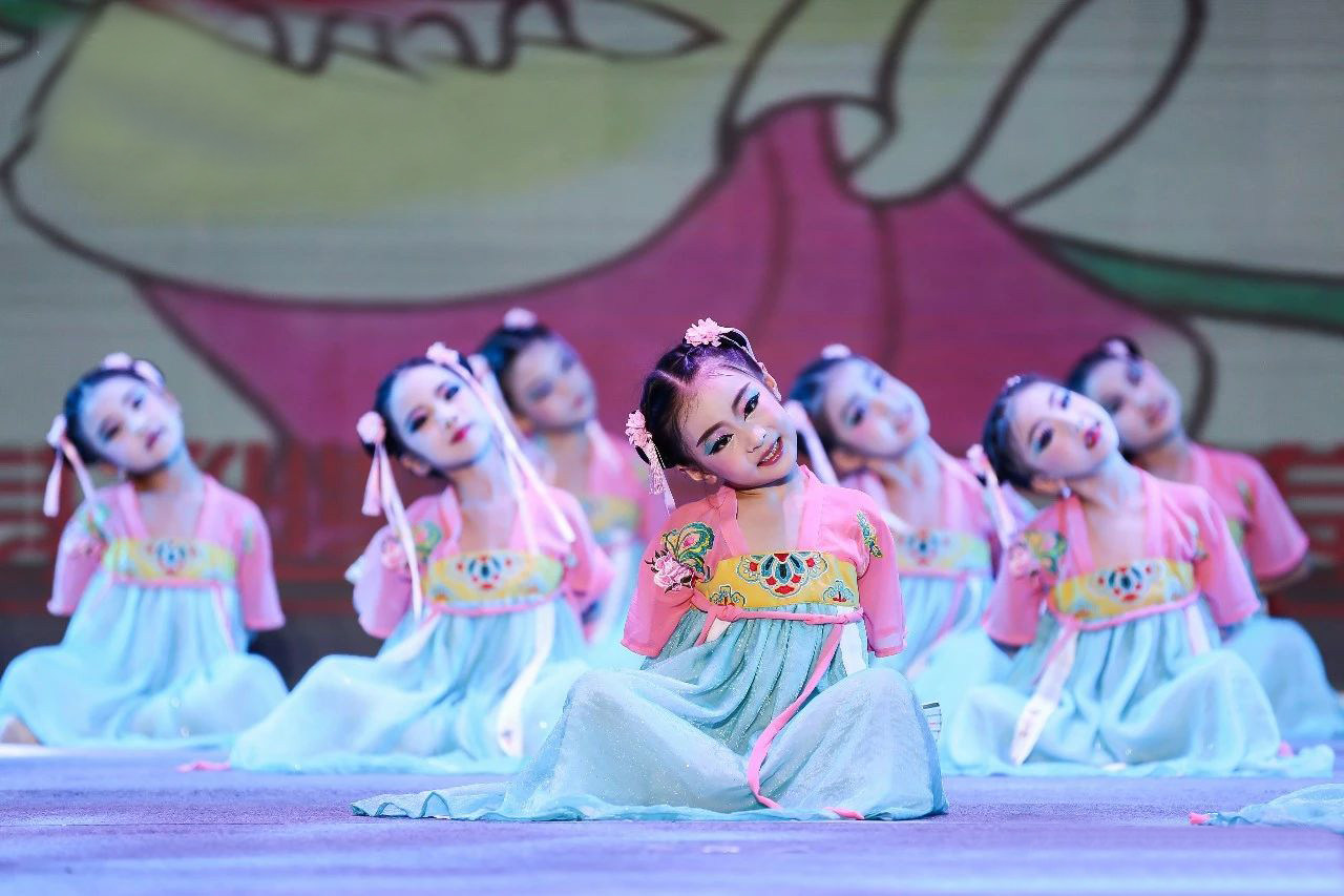 云川之舞雅韵倾城少儿古典舞花蝴蝶掌中宝同款女童襦裙汉服演出服