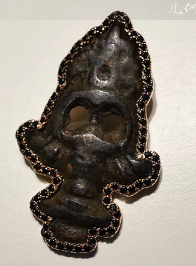 【几何】西藏明代黑皮壳天铁托甲长寿宝瓶 材质足够顶 中间尸陀林