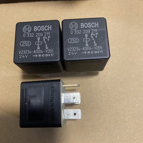 全新原装bosch汽车继电器博士
