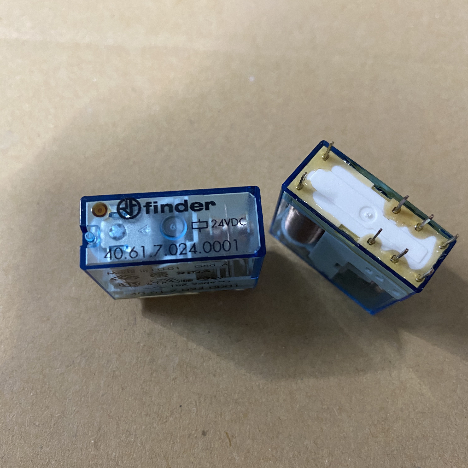 原装正品继电器芬德8脚