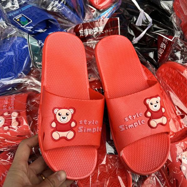 夏季卡通小熊女款防滑平跟一字拖
