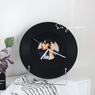 轻奢高档复古怀旧客厅办公室桌面周杰伦Jay钟表小众礼物装 饰摆件