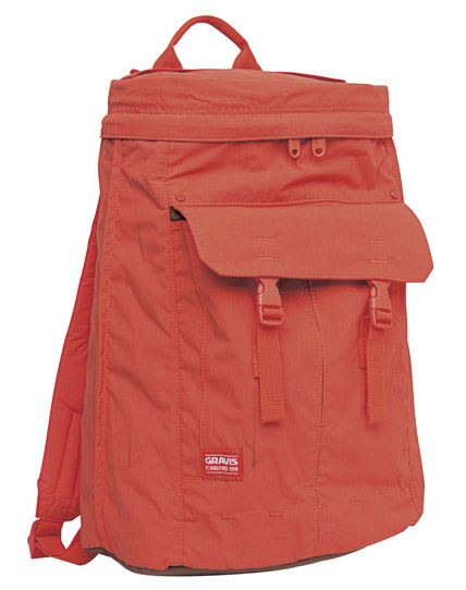 潮流实用时尚双肩背包GRAVIS