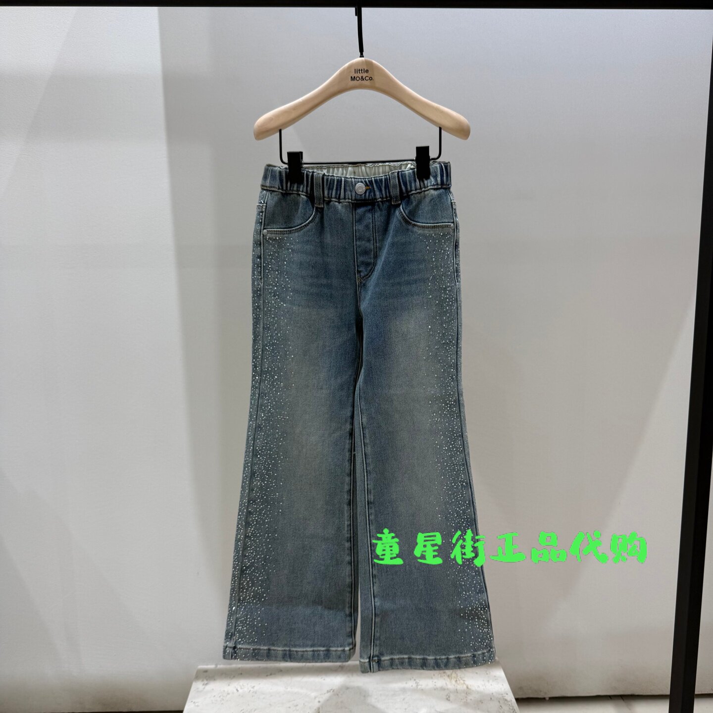 littlemoco国内代购26年冬款女童烫砖微喇牛仔长裤KBF4JEN007