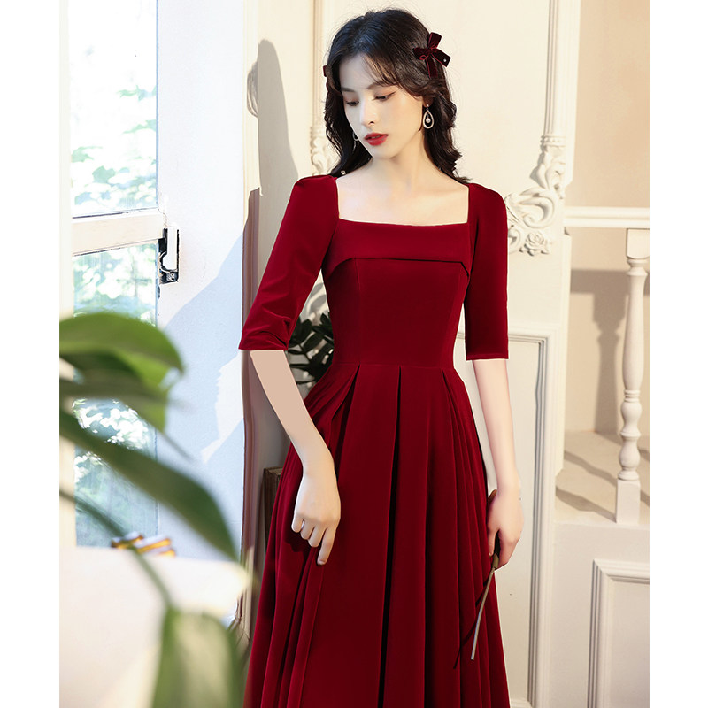敬酒服新娘2023新款夏季结婚订婚回门酒红色晚礼服裙平时可穿丝绒_虎窝淘