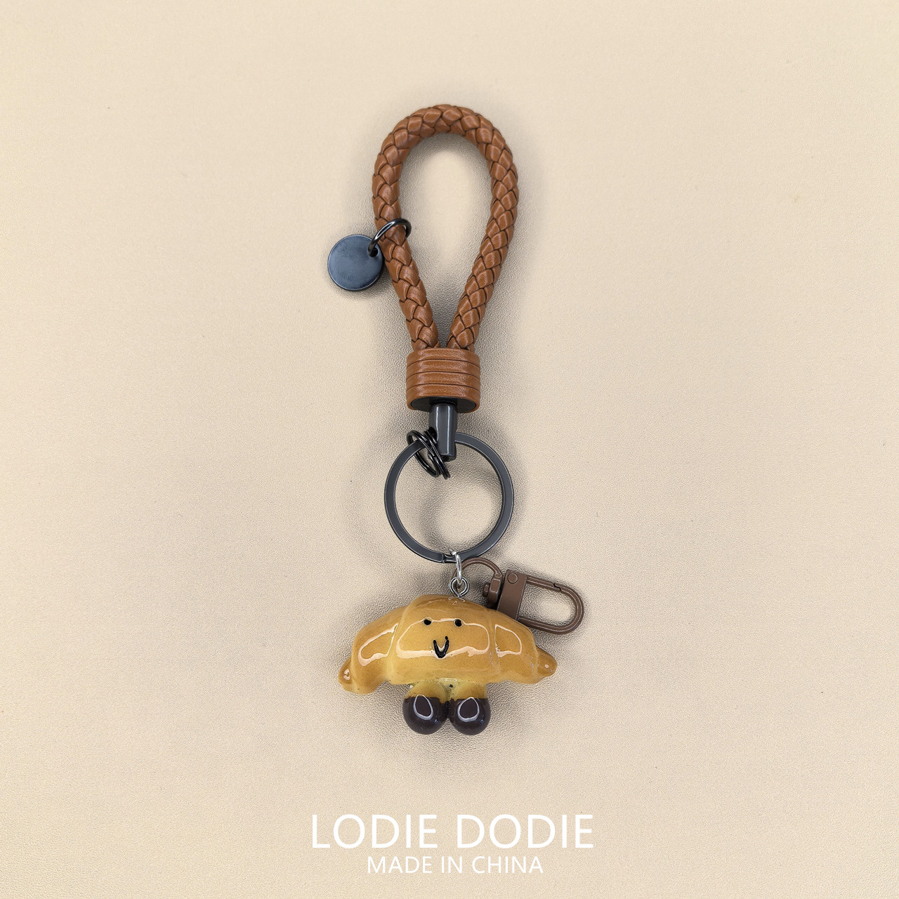 原创miu卡通包包挂件碱水面包钥匙扣手绳玩偶挂饰可爱情侣高级感,节庆用品/礼品,钥匙扣,淘宝优惠券,粉丝福利购,淘宝优惠卷