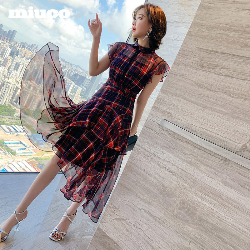 miuco经典格纹气质翻领飞飞袖不规则荷叶边连衣裙女2022秋装新款