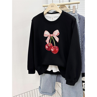 上衣 胖mm套头加绒加厚秋冬新款 黑色樱桃印花圆领正肩卫衣女款 大码