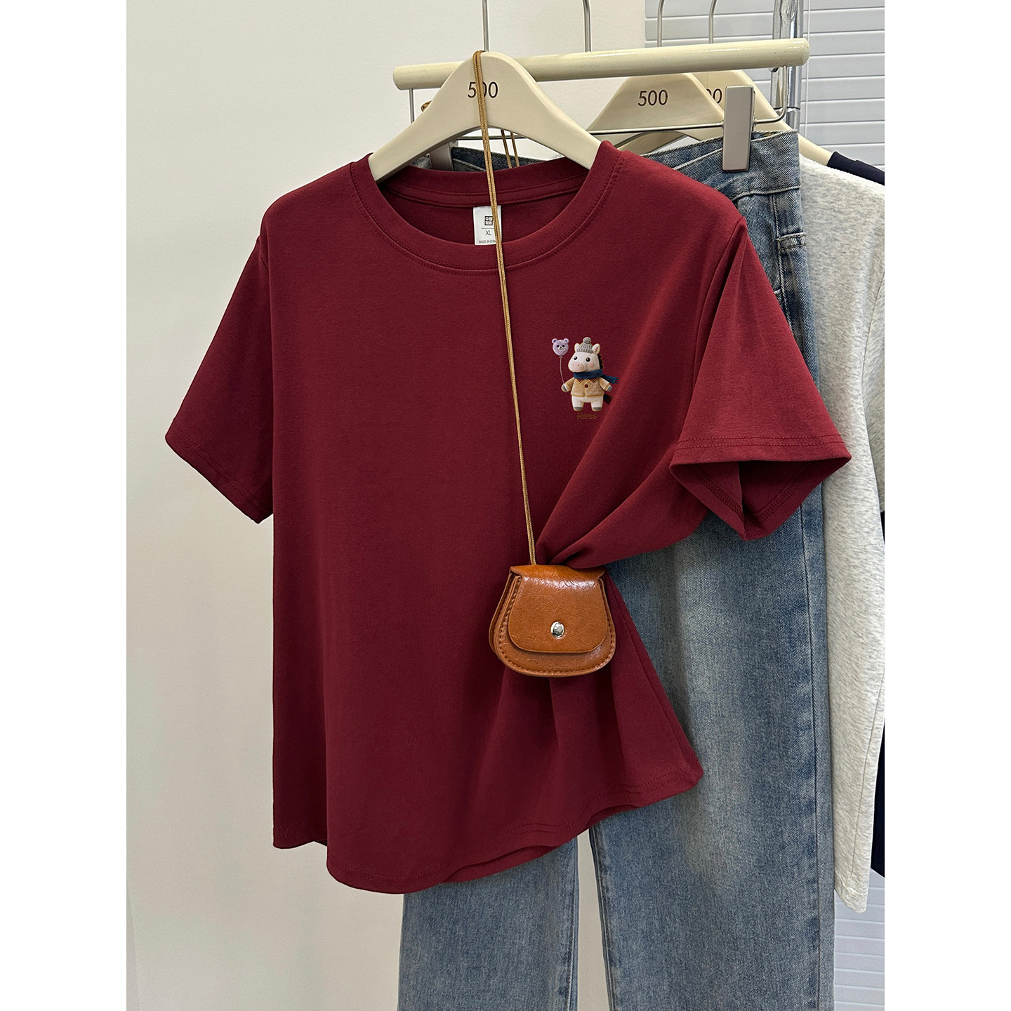 红色正肩短袖t恤女装胖mm2026新款韩系ins减龄小马印花百搭上衣,女装/女士精品,T恤,淘宝优惠券,粉丝福利购,淘宝优惠卷