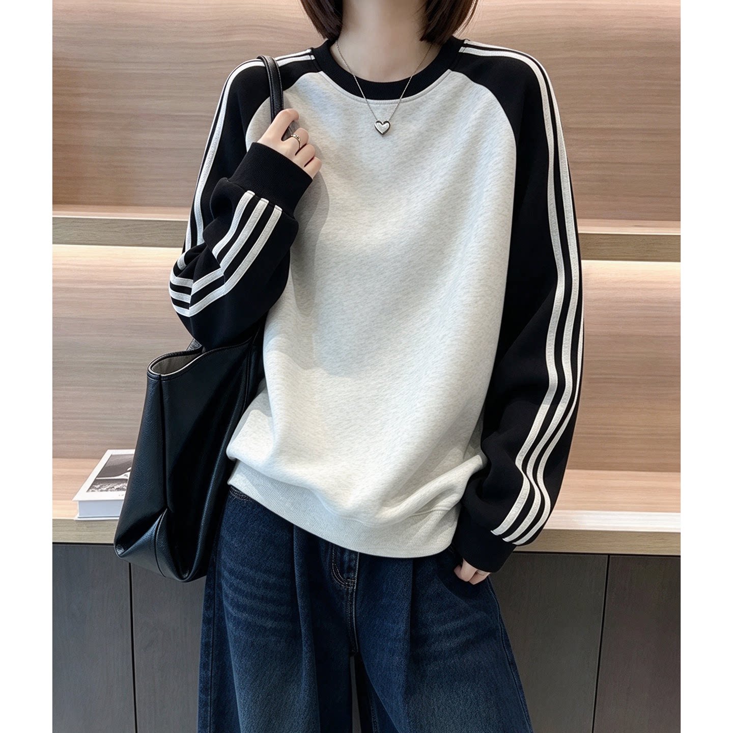 三条杠美式高街撞色圆领卫衣女插肩设计感宽松百搭休闲慵懒风上衣
