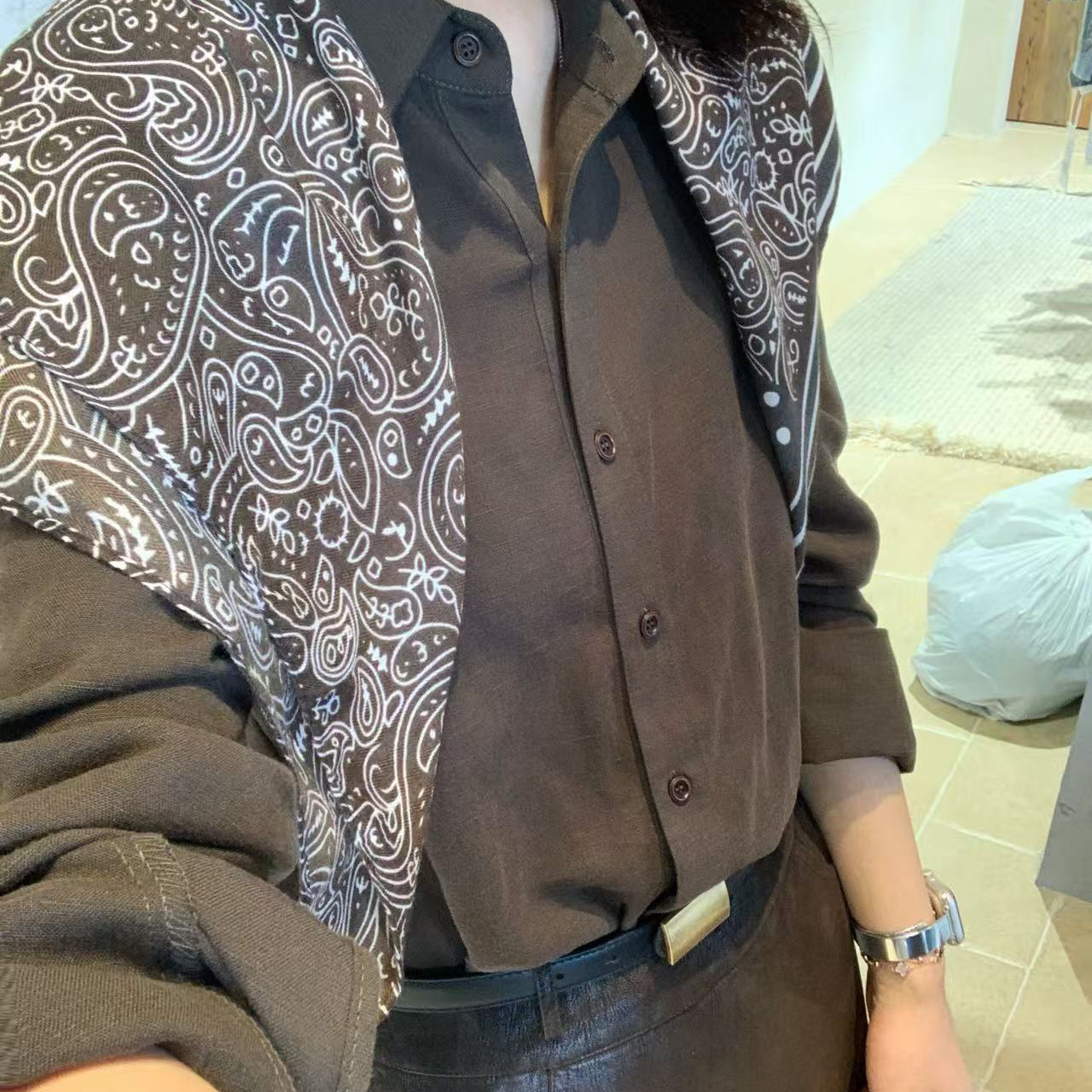 晗梦轩-单排扣通勤质感刺绣显瘦衬衫(配丝巾)(不含下装+包包)3355