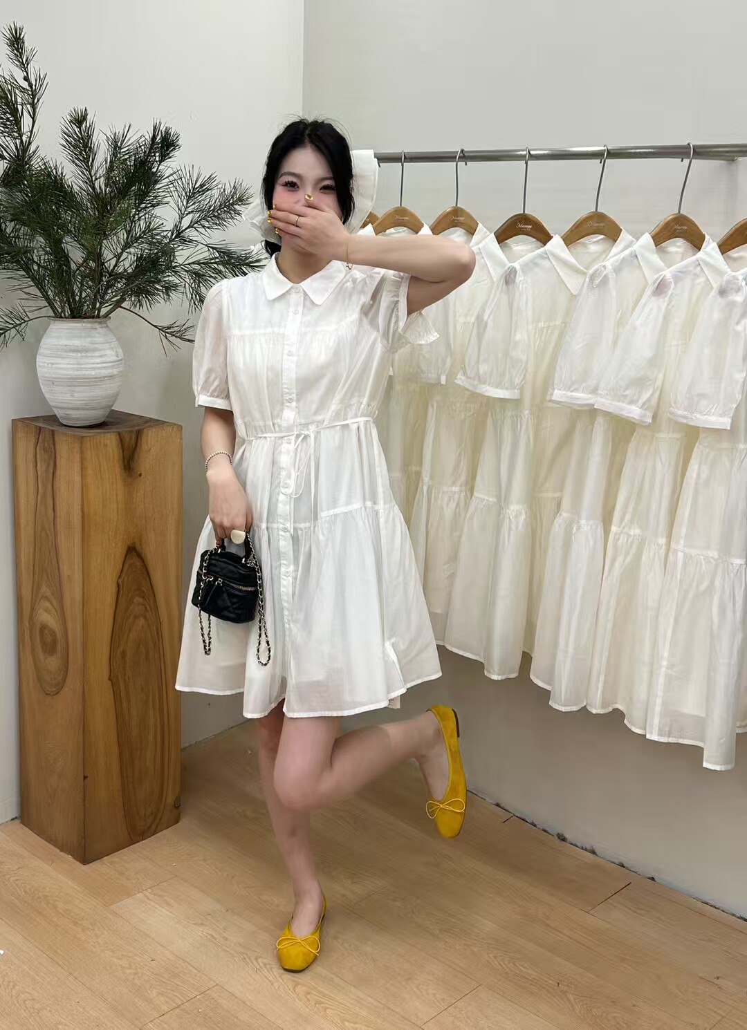 翻领泡泡袖系带天丝连衣裙女2025夏装新款宽松减龄A字裙短裙女裙