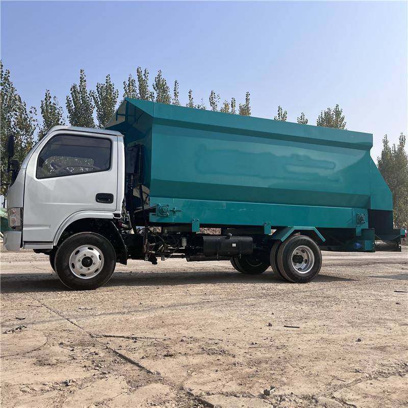 大型牧场四轮撒草车 牛羊驴圈舍饲料撒料车 柴油四驱青储投料车,农机/农具/农膜,农用防护器具,淘宝优惠券,粉丝福利购,淘宝优惠卷