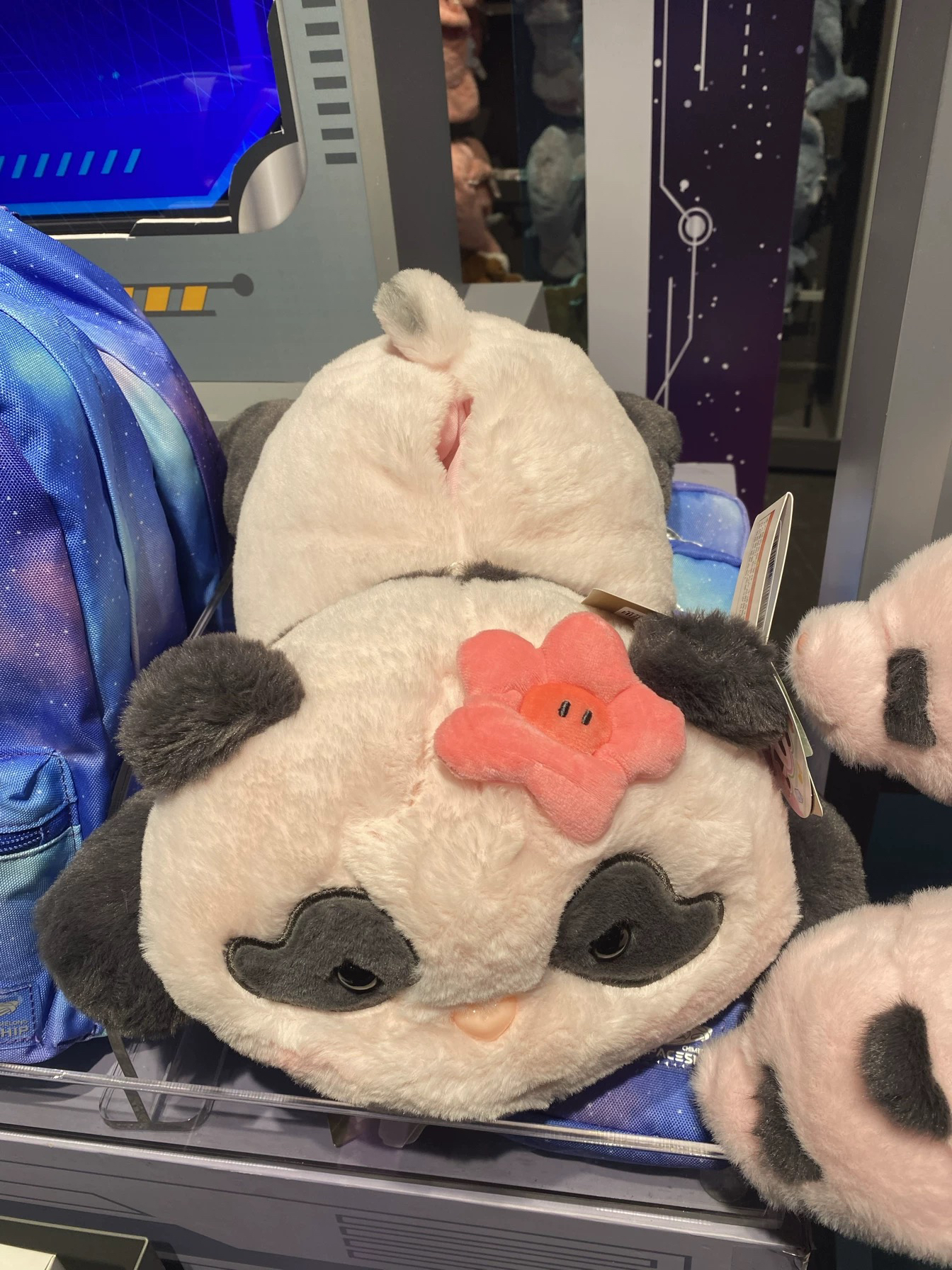 珠海广州清远纪念品大熊猫妹猪毛绒公仔纸巾袋家居摆件礼物