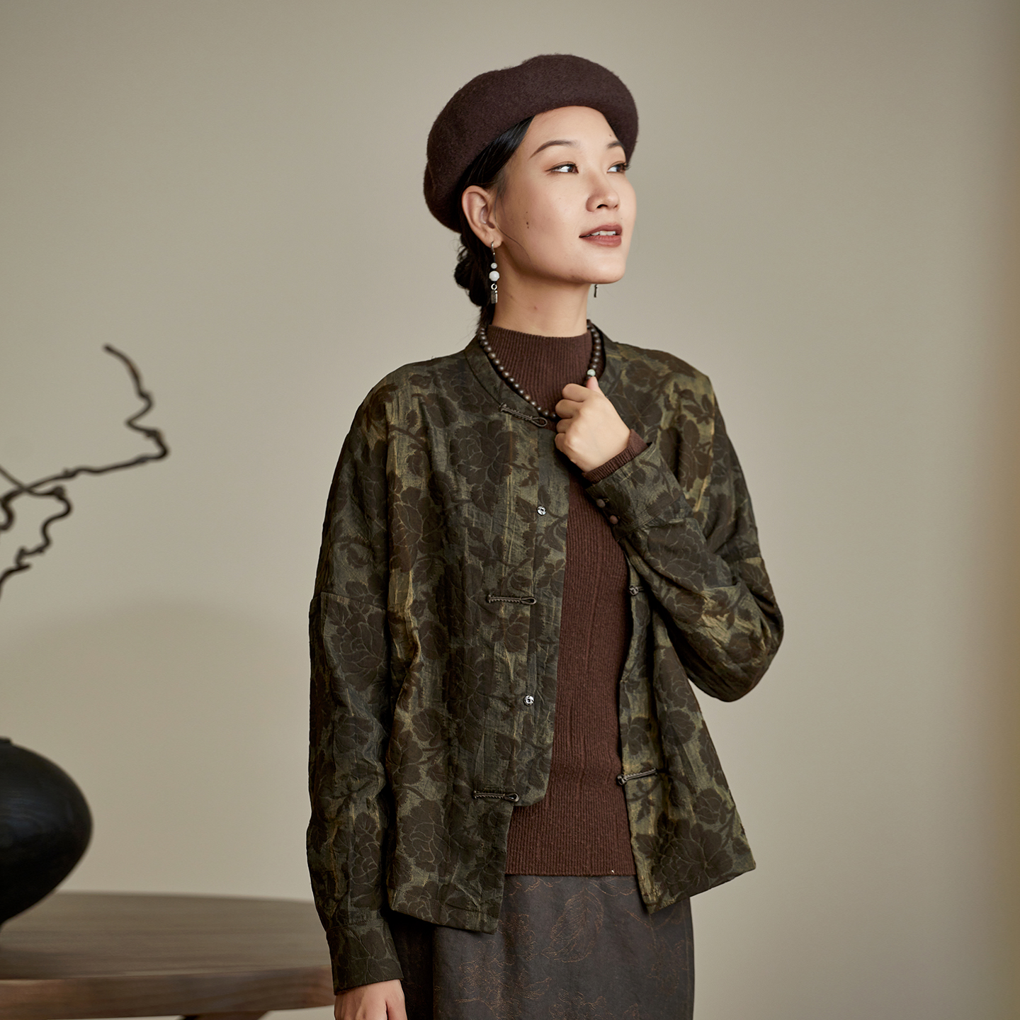 布小匠原创设计脏染剪花短外套