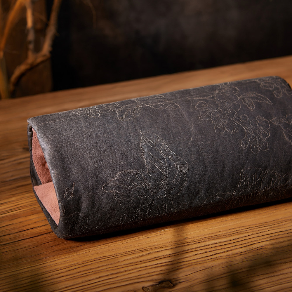 布小匠原创设计桑蚕丝绢纺提花香云纱暖手袋厚实保暖插手袋,服饰配件/皮带/帽子/围巾,其他配件,淘宝优惠券,粉丝福利购,淘宝优惠卷