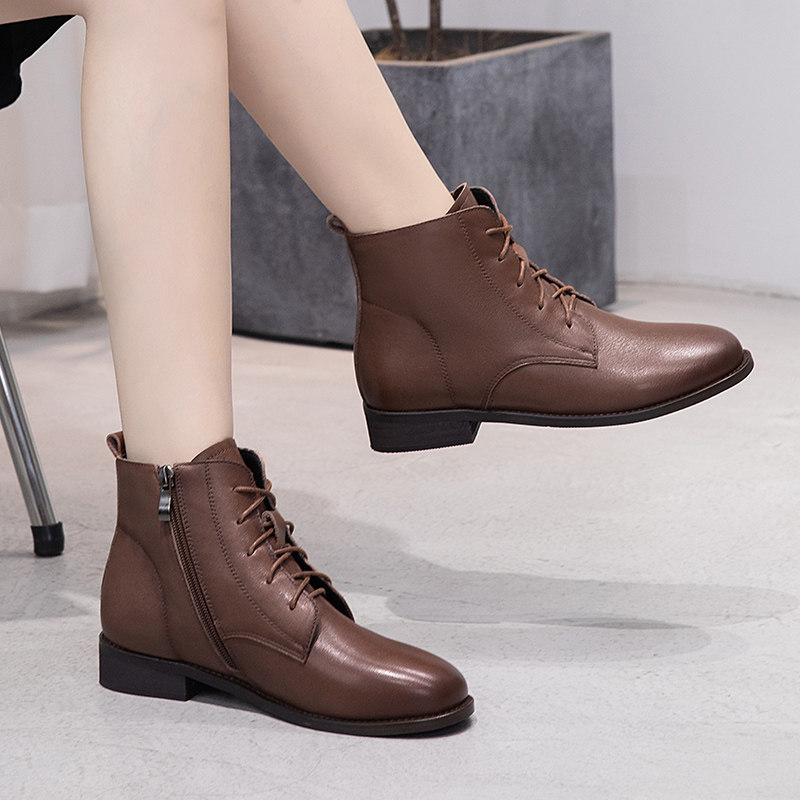 大码靴子女41一43秋冬2025新款真皮平底棕色复古短靴百搭低跟单靴,女鞋,马丁靴,淘宝优惠券,粉丝福利购,淘宝优惠卷