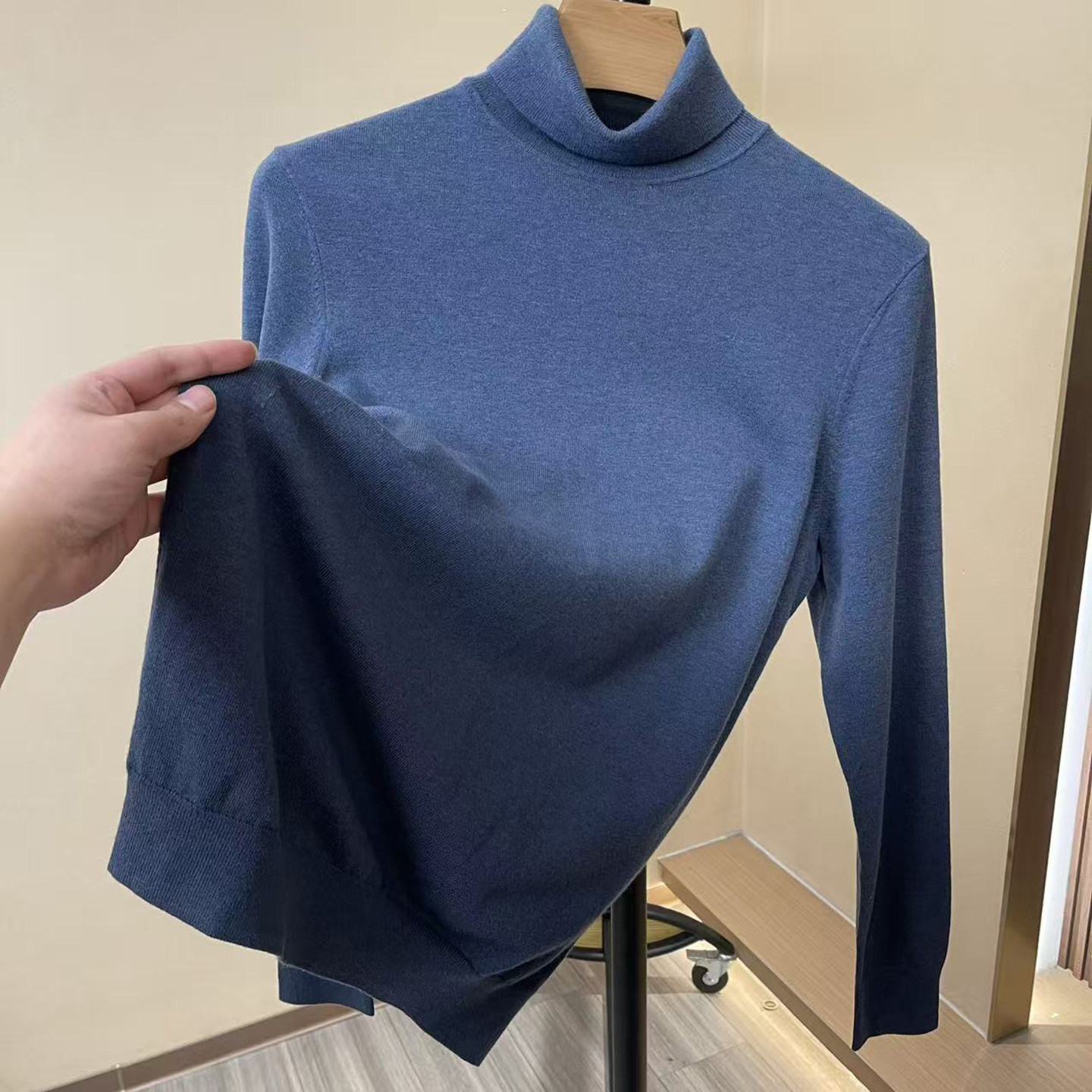 渐变色！品牌剪标！秋冬男士可翻高领套头弹力打底针织衫薄毛衣男