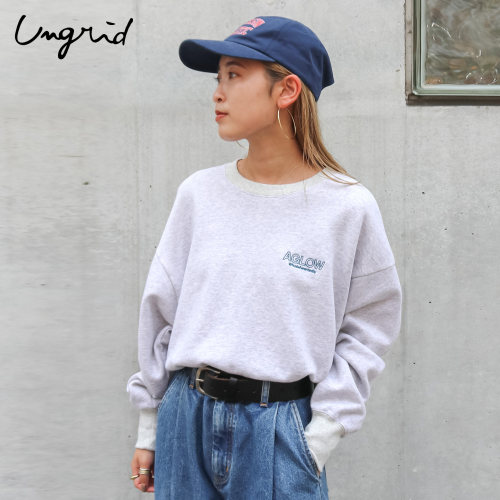 Ungrid刺绣落肩高腰短款卫衣