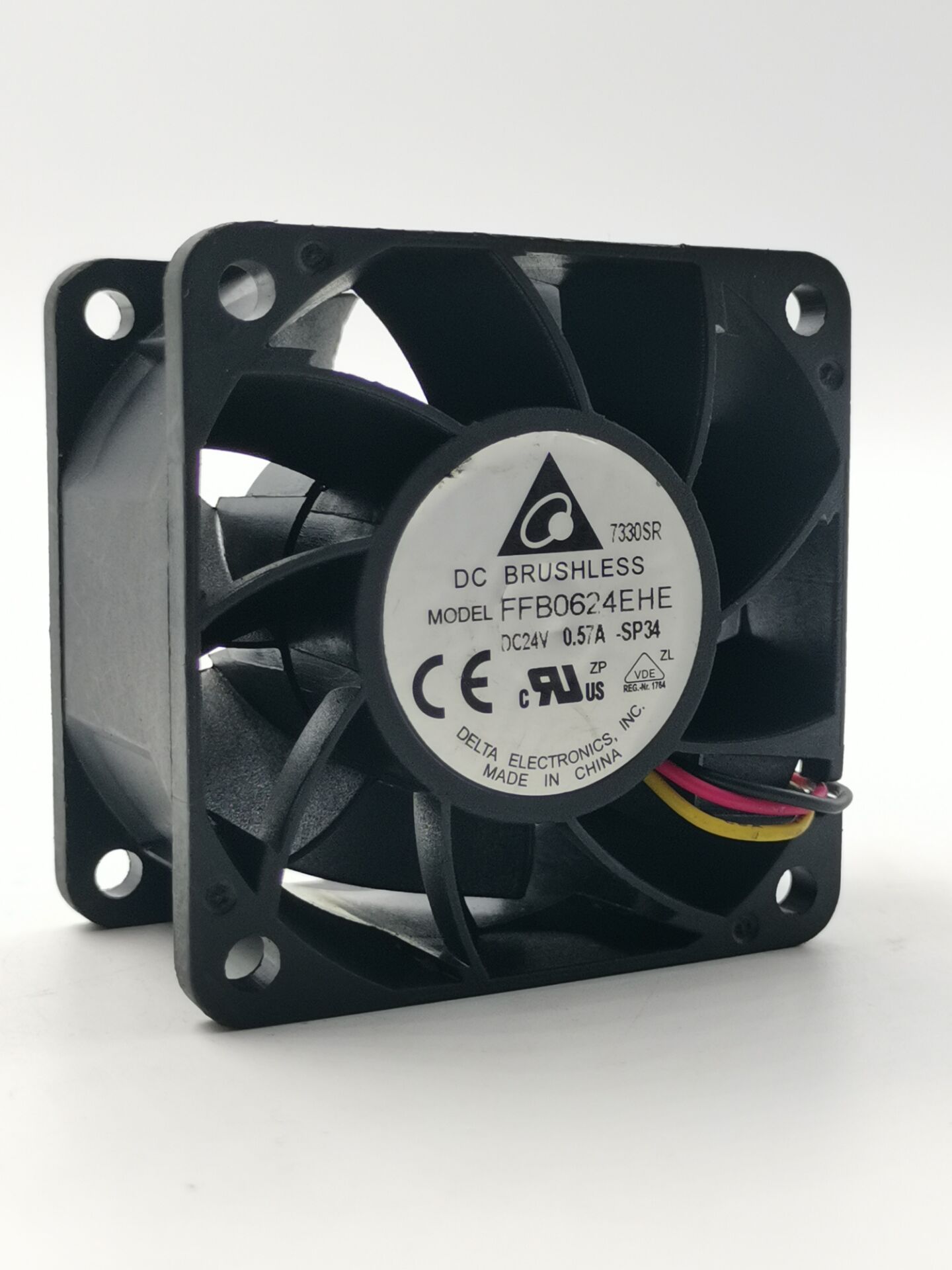 FFB0624EHE 原装台达 6038 24V 6CM 3线带测速 变频器散热风扇