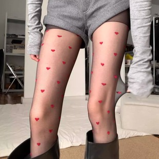 过年穿这条红心黑丝~包美包出片！Christmas outfit 开期待～丝袜