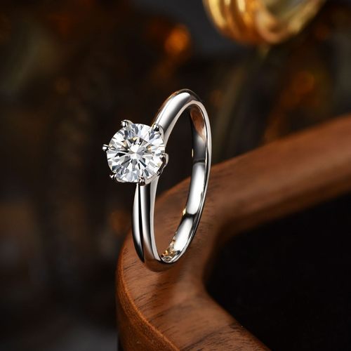 莫桑石T家六爪S925纯银戒指