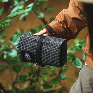 AubreyBird 轻量便携防水耐用可悬挂登山短途游护肤品收纳洗漱包