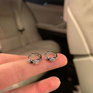 钛钢耳饰 星星耳扣小巧个性睡觉不用摘耳环小众耳钉高级感耳饰女