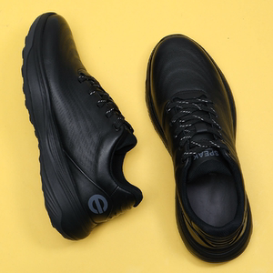 真牛皮软底跑步鞋春款男鞋2026新款真皮运动男鞋轻便透气休闲皮鞋