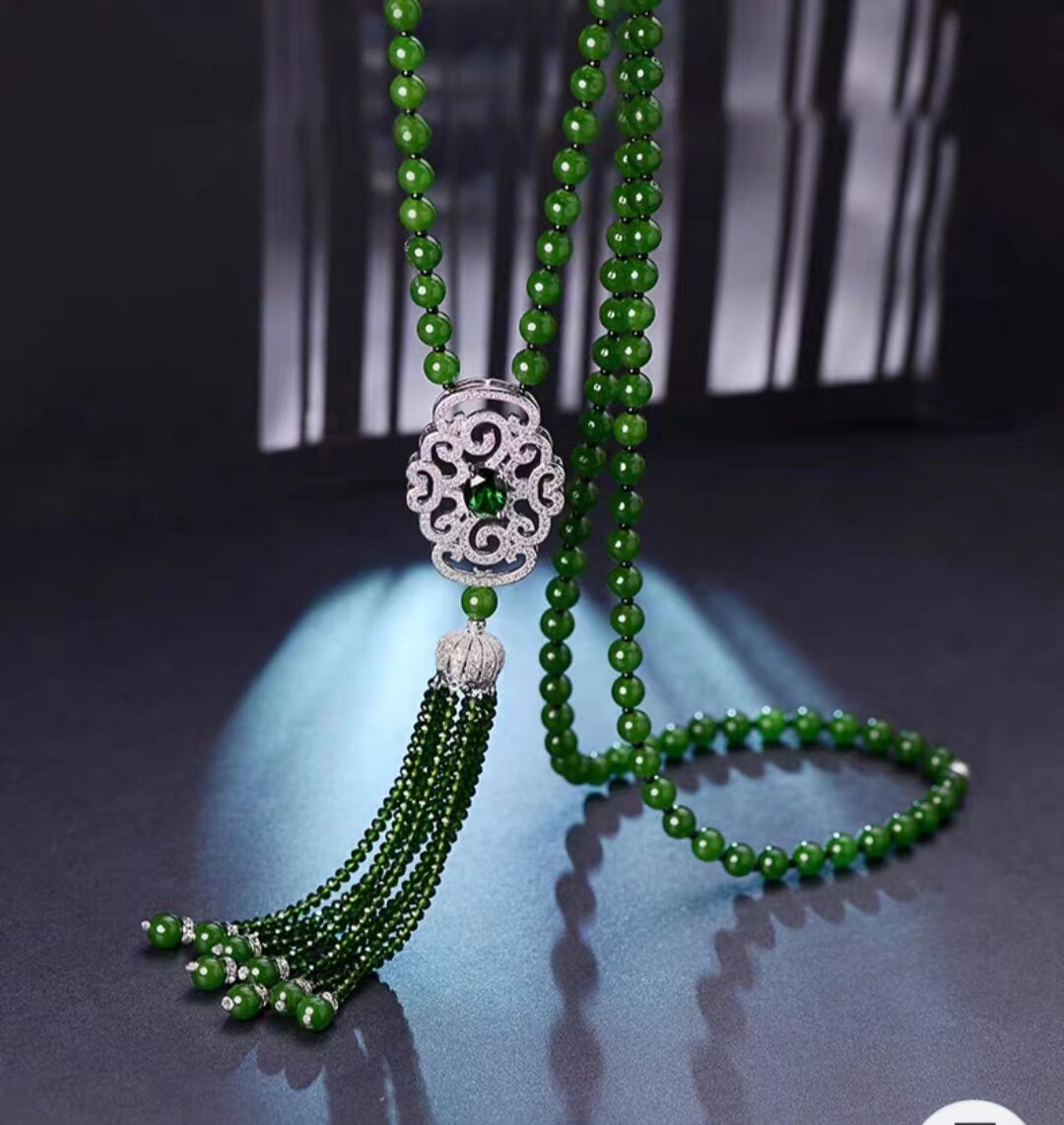 毛衣链2025年新款潮长款女秋冬祖母绿大气串佛珠毛衣装饰项链配饰