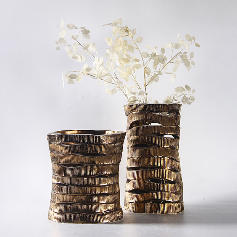 现代简约条状镂空金属色陶瓷花瓶摆件样板间家居酒店客厅卧室饰品