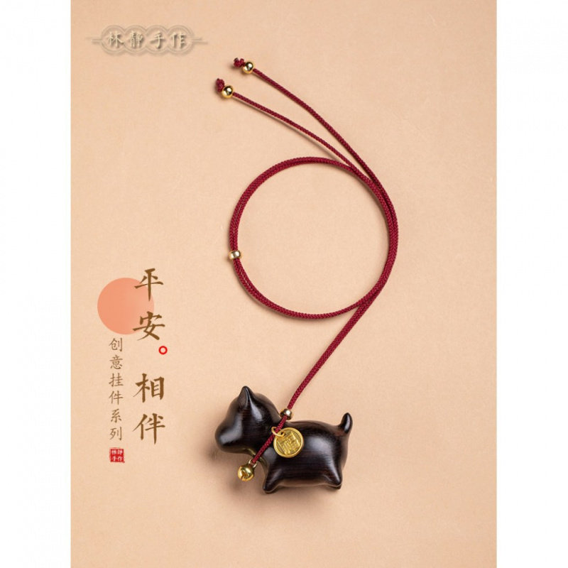 可爱小狗摆件黑檀绿檀木小黑狗车载挂件手把件迷你木雕木制吉祥物