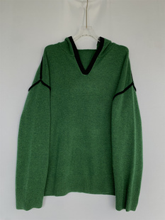 AP姐姐街头潮搭连帽V领开领百搭舒适羊毛毛衣