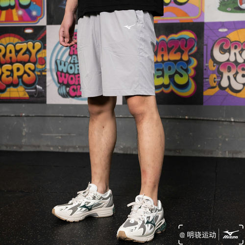 特价美津浓男子短裤透气弹力梭织