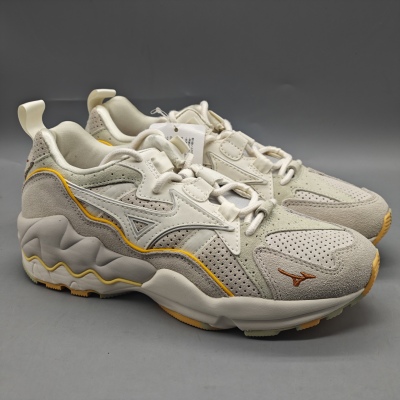 特价美津浓女款牛皮休闲鞋RIDER1