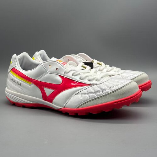 特价美津浓男子袋鼠皮碎钉足球鞋