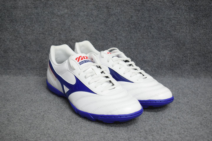 男子MORELIAIICLUBAS碎钉