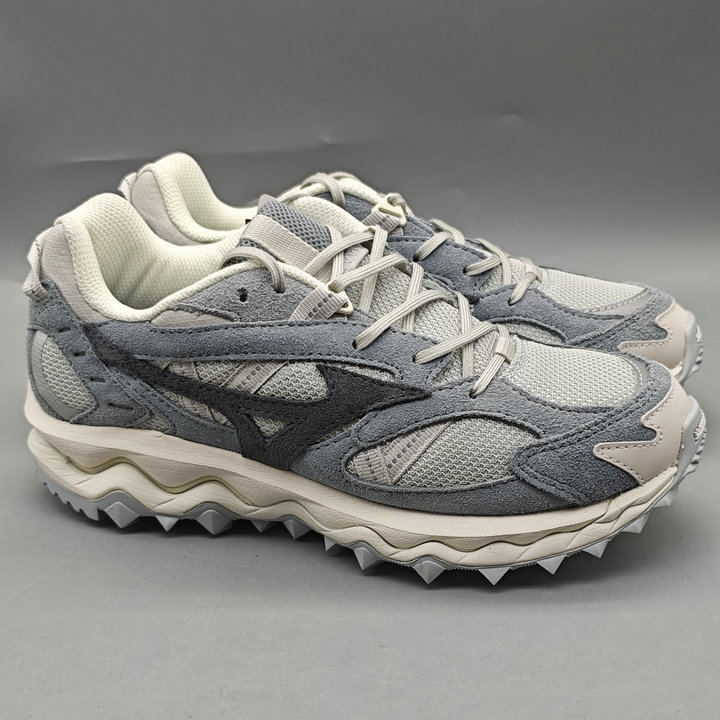 特价美津浓男女秋冬袋鼠皮休闲鞋