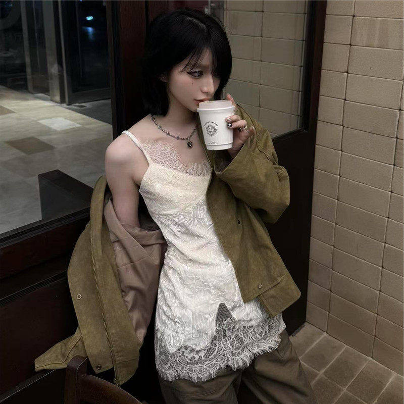 重工蕾丝拼接中长版吊带背心女酷帅2025春新款内搭显瘦上衣打底衫